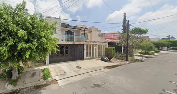 VENDO CASA EN CIRCUNVALACION OBLATOS, GDL-JAL VENDO CASA EN CIRCUNVALACION OBLATOS, GDL-JAL