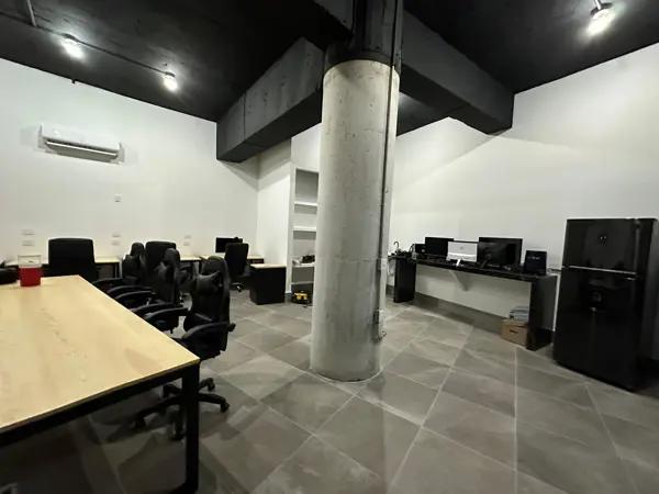 Oficina venta en Paseo Milex