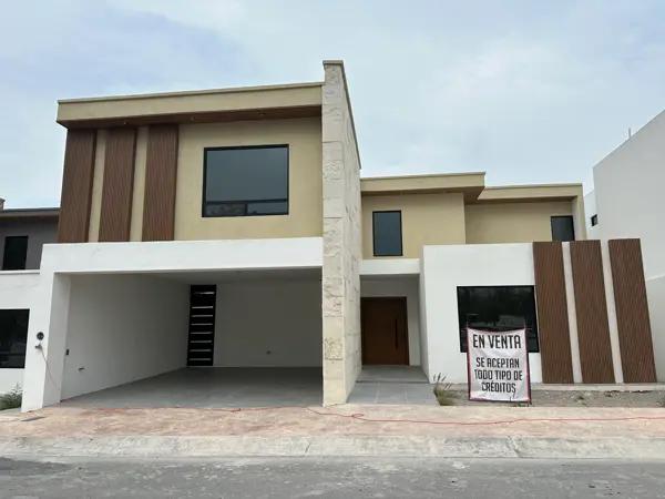 Hermosa residencia en Venta en Fraccionamiento La Joya