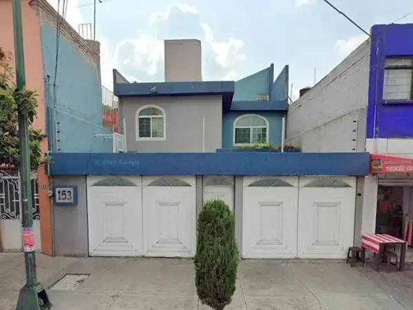 Casa en Remate Bancario  en Gustavo A. Madero, colonia Industrial