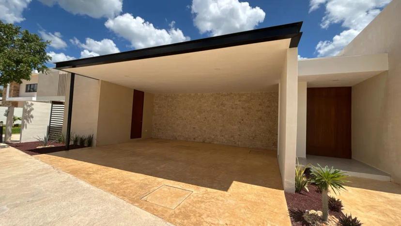 Foto 0 de Venta de casa en residencial al norte de Merida | Id mx25-wg2923