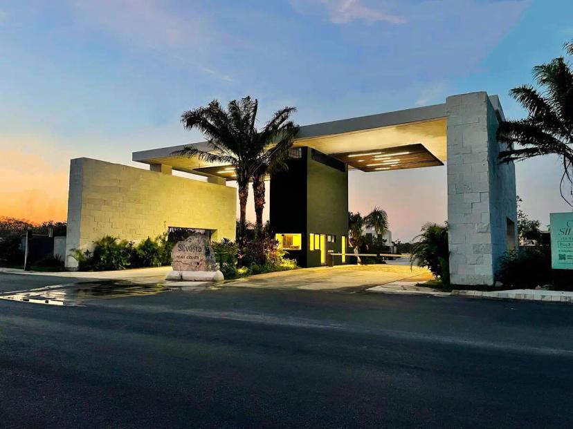 Foto 0 de Terreno en residencial en Conkal | Id mx25-to6819