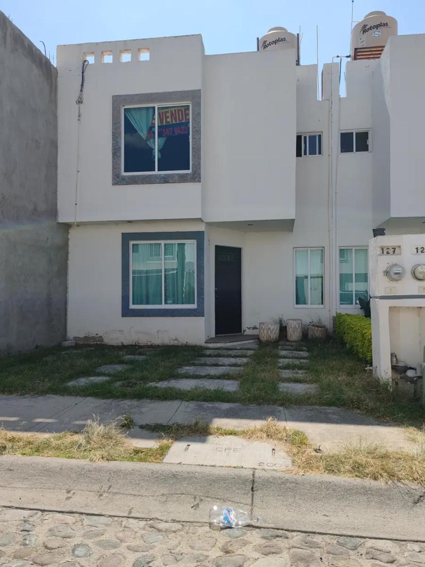 Foto 0 de Casa en Venta en Jardines de Los Reyes, León - Espaciosa y Bien Ubicada | Id nn-ms1000142