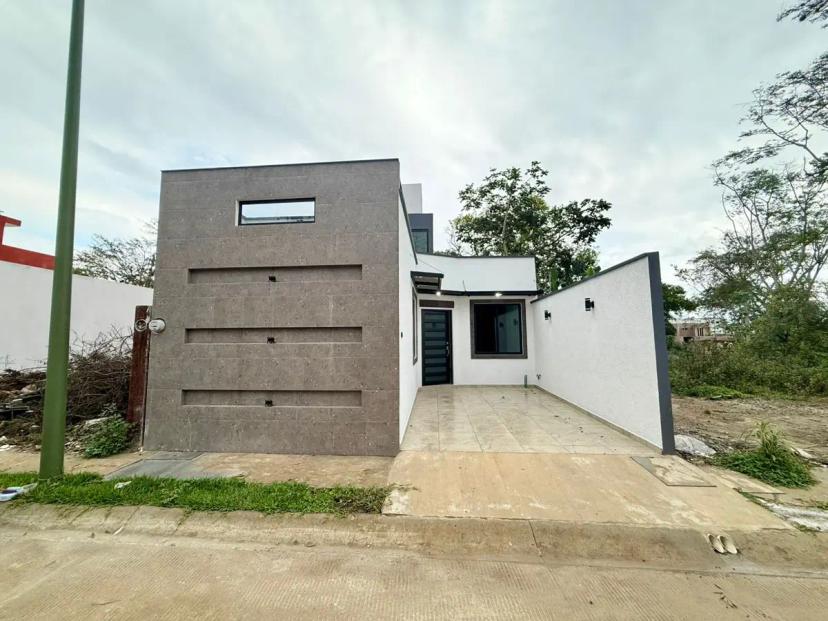 Foto 0 de Casa de un nivel en venta en Fraccionamiento San Miguel, Coatepec, Veracruz | Id nn-om1000203