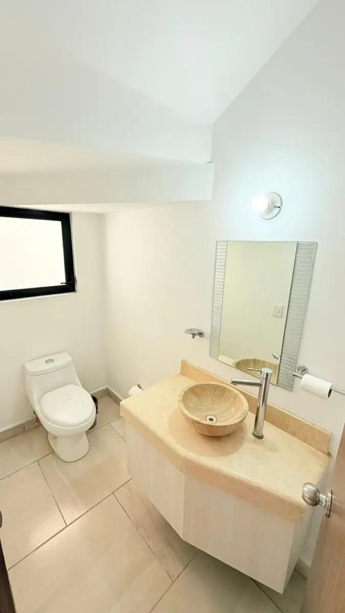 Foto 0 de Casa en Venta en Villa de las Palmas, Torreón - Amplia Propiedad en Comunidad Cerrada | Id nn-gqb908