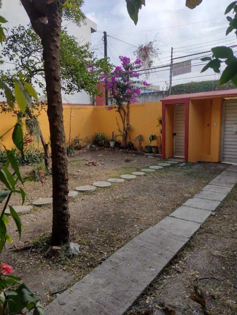 Foto 0 de Casa a pie de calle en venta; 10 minutos de Galerías. | Id nn-gqc037
