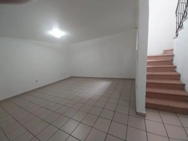 Casa sola con opción a local comercial en venta; Cuernavaca. Casa sola con opción a local comercial en venta; Cuernavaca.