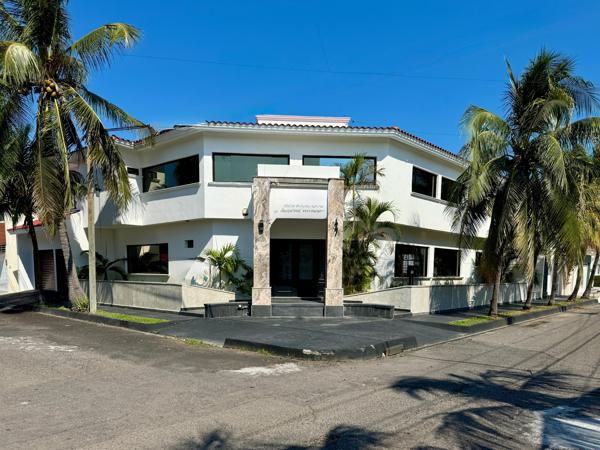 CASA EN VENTA EN COSTA DE ORO CASA EN VENTA EN COSTA DE ORO