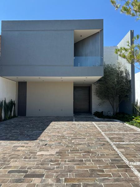 Residencia de Lujo en La Campiña del Bosque | Dentro de Clúster | 400 m²