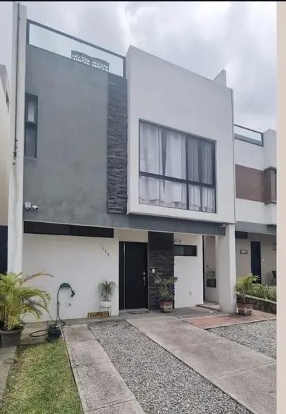 Casa en renta Fracc. Cumbres Residencial