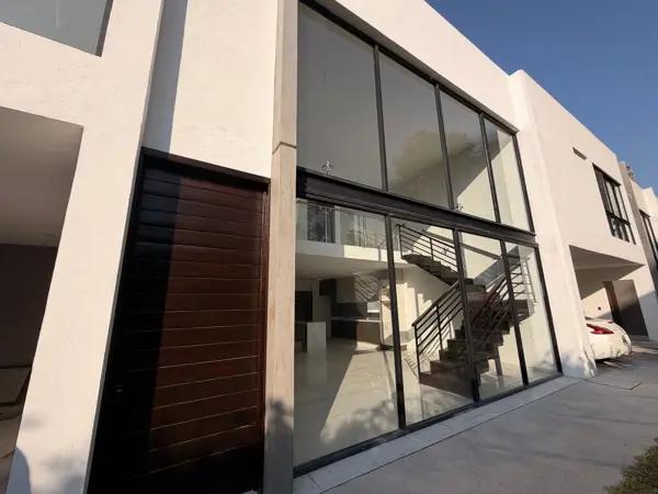 Casa en venta o renta en Jardines de Delicias – Cuernavaca