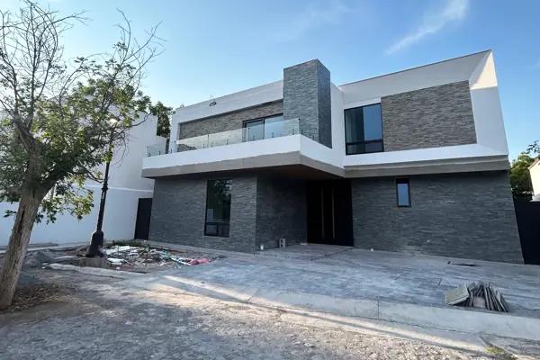 Casa en VENTA en Residencial San Alberto