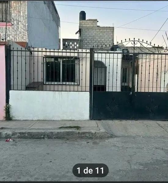 Casa un nivel bien ubicada