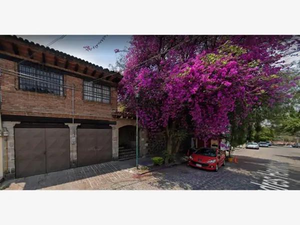Casa en REMATE BANCARIO  en Las Águilas, Álvaro Obregón, Ciudad de México