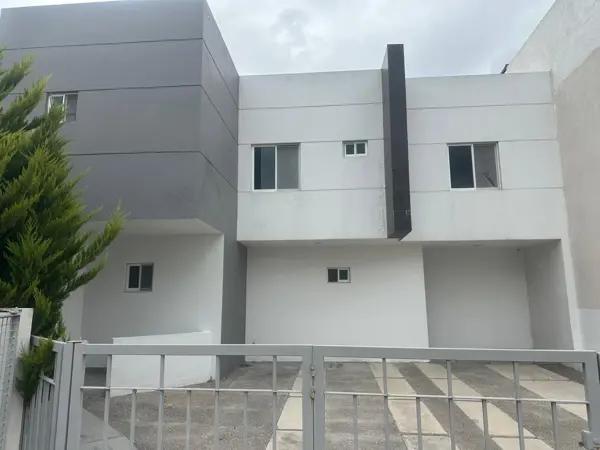 Casa en Venta en El Mirador | Jardín Amplio y Opción a Roof Garden