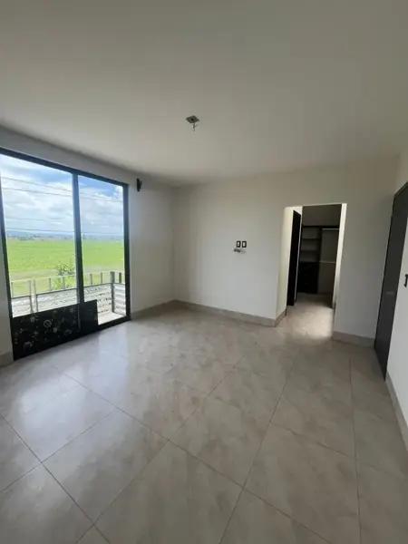 CASA EN RESIDENCIAL AMBERES