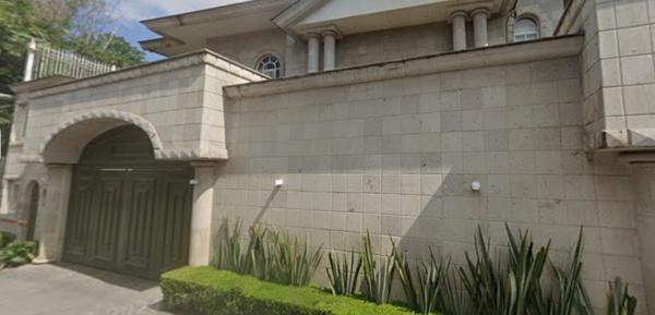 EXCLUSIVA CASA EN JARDINES DEL PEDREGAL EXCELENTE OPORTUNIDAD.