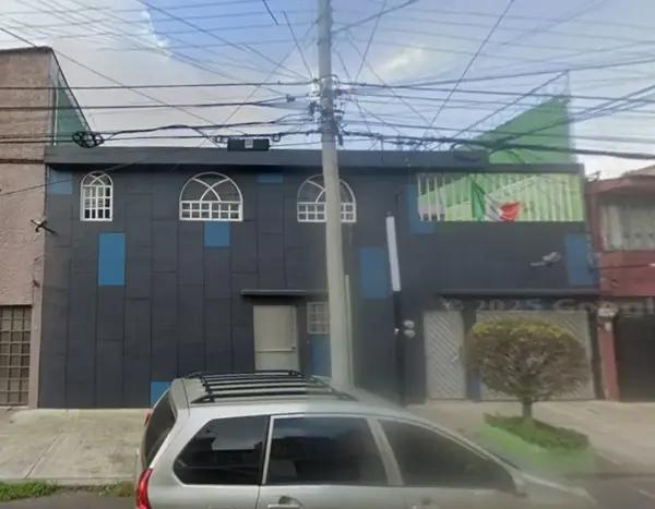 Casa en Remate Hipotecario en Benito Juárez, Ciudad de México, con 4 Recámaras y 2 Niveles