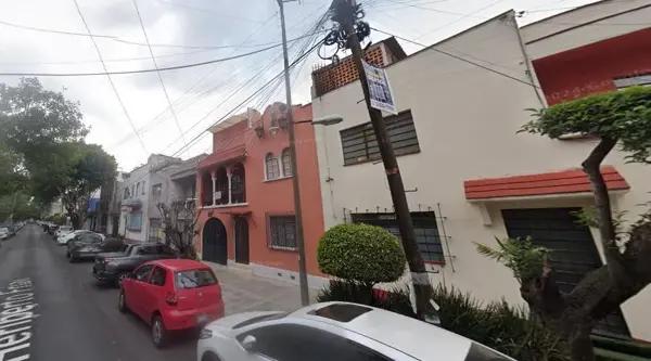 Casa en Narvarte Poniente: Ubicación Privilegiada y Accesible