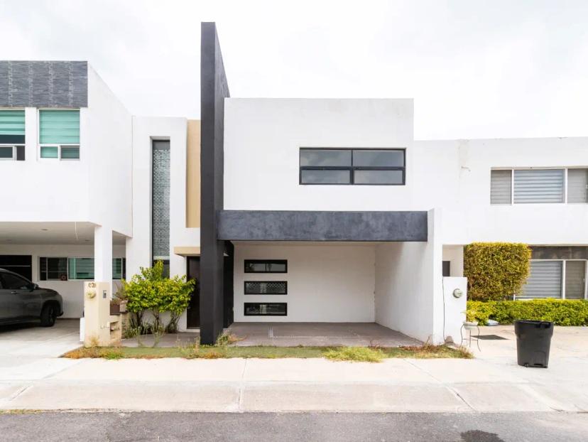 Foto 0 de Casa en venta en Hacienda Juriquilla Santa Fe | Id nn-gqe090