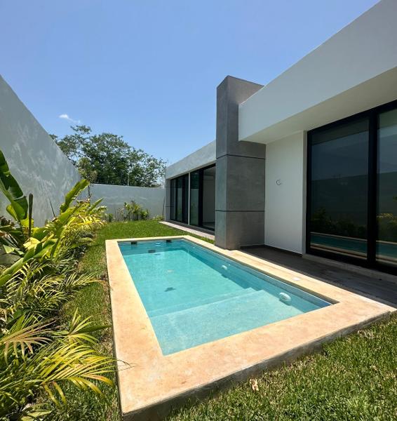 Casa en venta  zona residencial conkal  merida