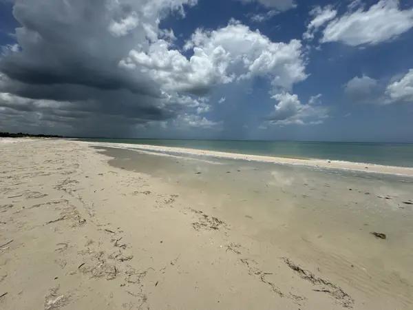 Terreno  en venta frente al mar en sisal pueblo magico  merida yucatan