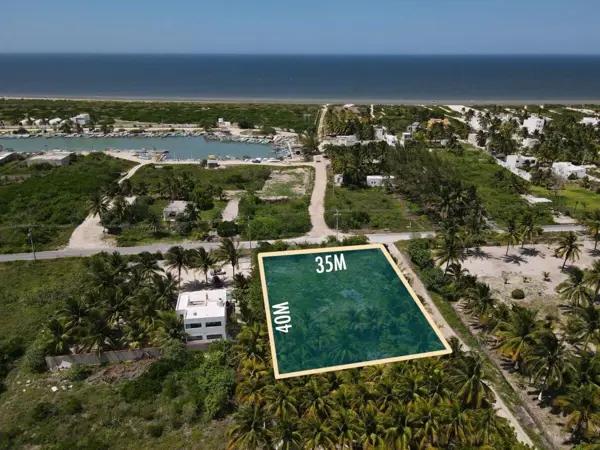 Terreno en  venta   segunda fila telchac  puerto merida  yucatan