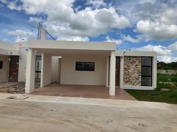 Casa en venta de un piso con piscina al norte de merida yucatan Casa en venta de un piso con piscina al norte de merida yucatan