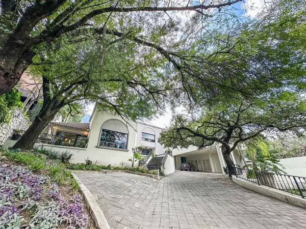 Casa en venta en Valle de San Ángel Sector Francés en San Pedro Garza García Casa en venta en Valle de San Ángel Sector Francés en San Pedro Garza García