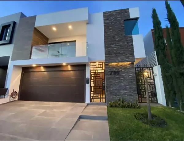 CASA EN VENTA EN FRACC LA RIOJA CASA EN VENTA EN FRACC LA RIOJA