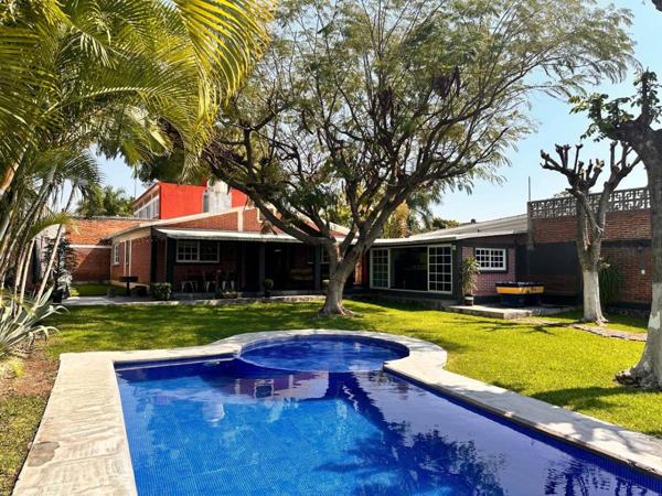 CASA EN VENTA EN BRISAS DE CUAUTLA, CUAUTLA, MORELOS.