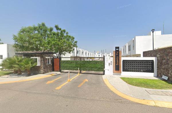 CASA A LA VENTA SOBRE CIRCUITO DEL AGUILA QUERETARO QTRO YQH CASA A LA VENTA SOBRE CIRCUITO DEL AGUILA QUERETARO QTRO YQH