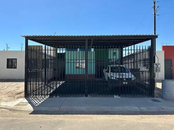 CASA EN RENTA EN LA CONDESA