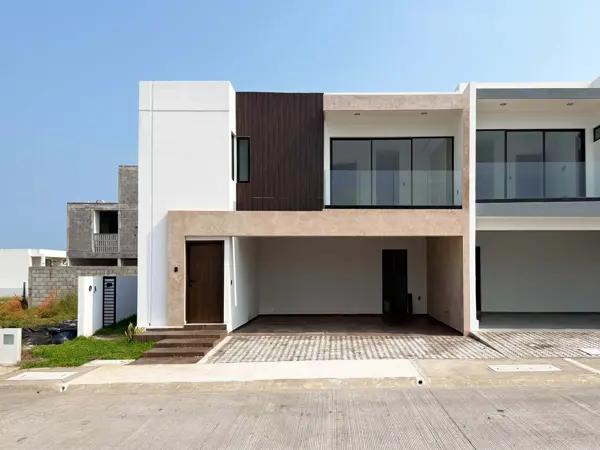 VENDO CASA EN EL EXCLUSIVO RESIDENCIAL PUNTA TIBUR0N