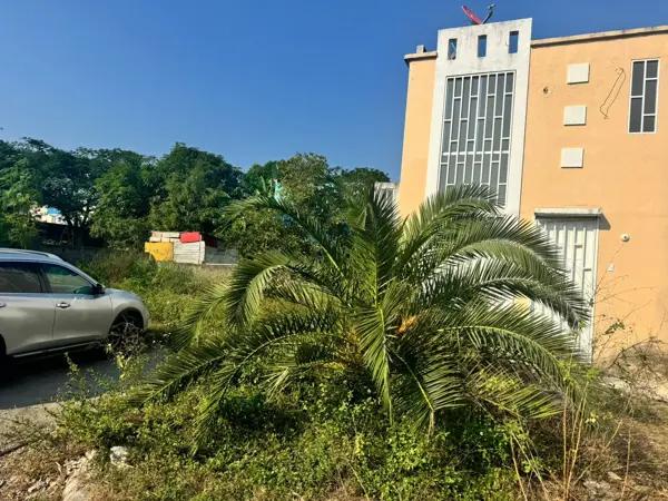 Casa en venta con excedente de terreno