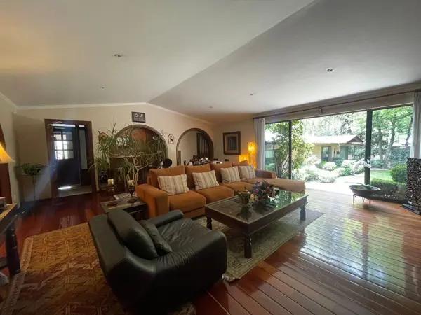 CASA EN VENTA EN BOSQUES DE LAS LOMAS CASA EN VENTA EN BOSQUES DE LAS LOMAS