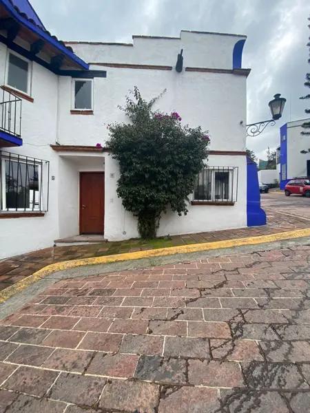 CASA EN RENTA EN LOMAS DE TECAMACHALCO