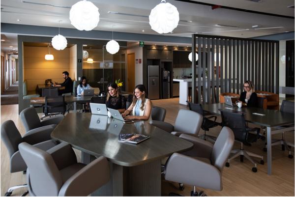 OFICINA EN RENTA EN CENTRO DE NEGOCIOS EN TORRE PORSCHE, PARA 30 PERSONAS OFICINA EN RENTA EN CENTRO DE NEGOCIOS EN TORRE PORSCHE, PARA 30 PERSONAS