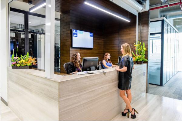 OFICINA EN RENTA EN CENTRO DE NEGOCIOS EN CERVANTES, PARA 20 PERSONAS