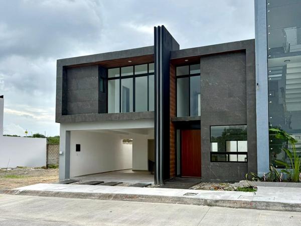 CASA EN VENTA EN LOMAS DEL DORADO
