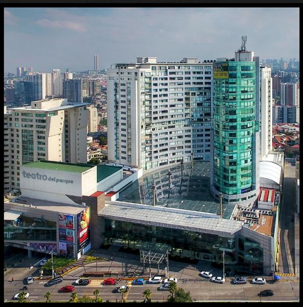 LOCAL COMERCIAL EN RENTA EN INTERLOMAS PARQUE INTERLOMAS