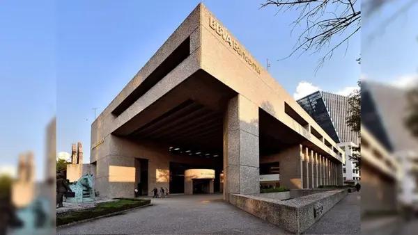 RENTA DE OFICINAS COMERCIALES EN LOMAS DE CHAPULTEPEC  520.31m2, $13,528.06