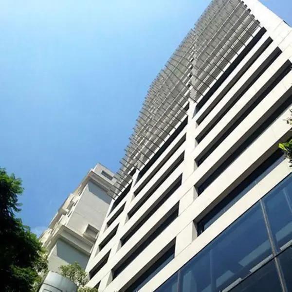 RENTA DE OFICINAS COMERCIALES EN TORRE SUMMA 125.5m2, $48,945.00