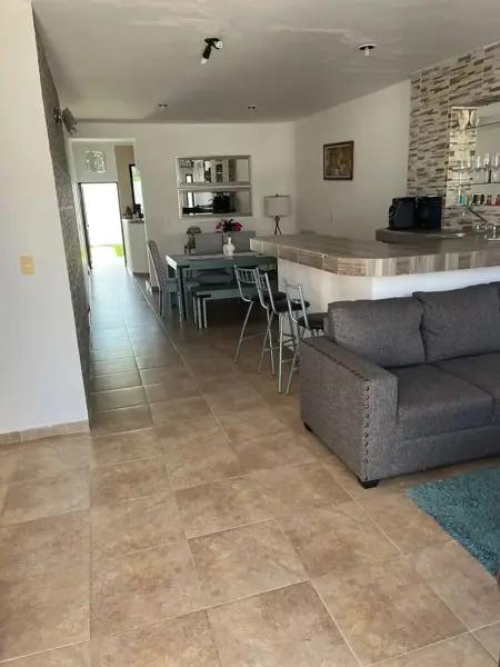 VENTA DE CASA CON JACUZZI Y JARDIN FACILIDADES DE PAGO $2300,000 VENTA DE CASA CON JACUZZI Y JARDIN FACILIDADES DE PAGO $2300,000
