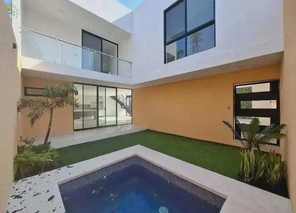Casa en venta en zona exclusiva; Cuernavaca.