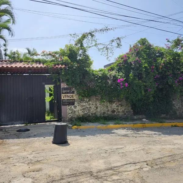 Casa de un nivel con seguridad privada en Reforma, Cuernavaca Casa de un nivel con seguridad privada en Reforma, Cuernavaca