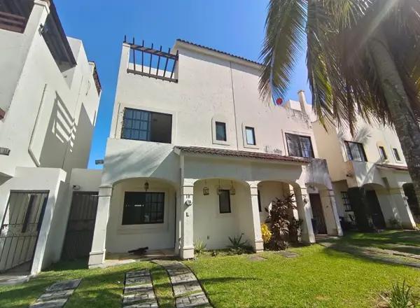 VENDO CASA EN FRACCIONAMIENTO PRIVADO EN BOCA DEL RIO VENDO CASA EN FRACCIONAMIENTO PRIVADO EN BOCA DEL RIO