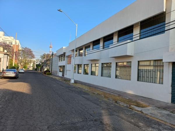 Oficinas en venta Puebla - Zona el mirador , la calera .