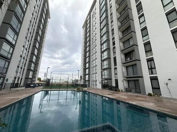 Departamento en Torre Suzat Primer Piso
