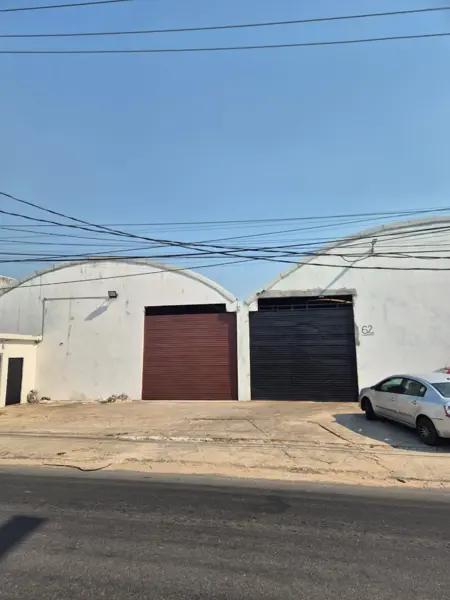 Bodega en renta de 450 m2 en Periférico, cerca de Samarkanda, Centro de Tabasco
